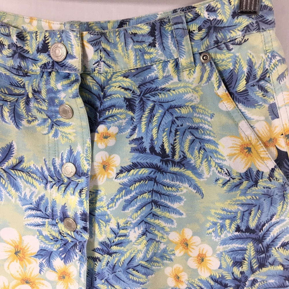 3 for $12 Liz Claiborne Tropical Snap Zip Skort - Picture 3 of 8